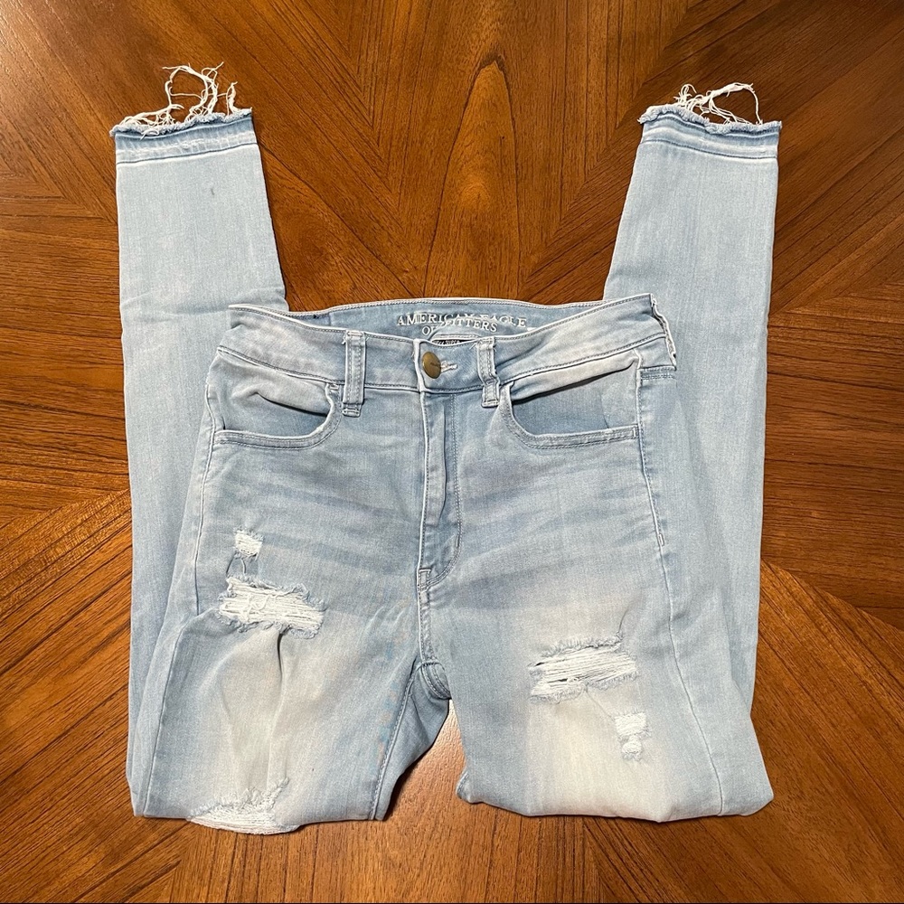 American Eagle Light Wash Super Super Stretch Hi-Rise Jegging Size 6